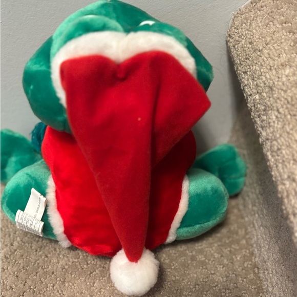 Vintage Freddy the Frog Christmas plush, set of 2, one “croaks” Santa hat - Picture 4 of 5